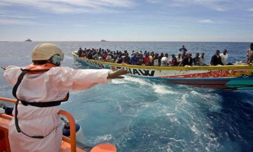 Le Consul sénégalais en visite auprès de migrants secourus en mer